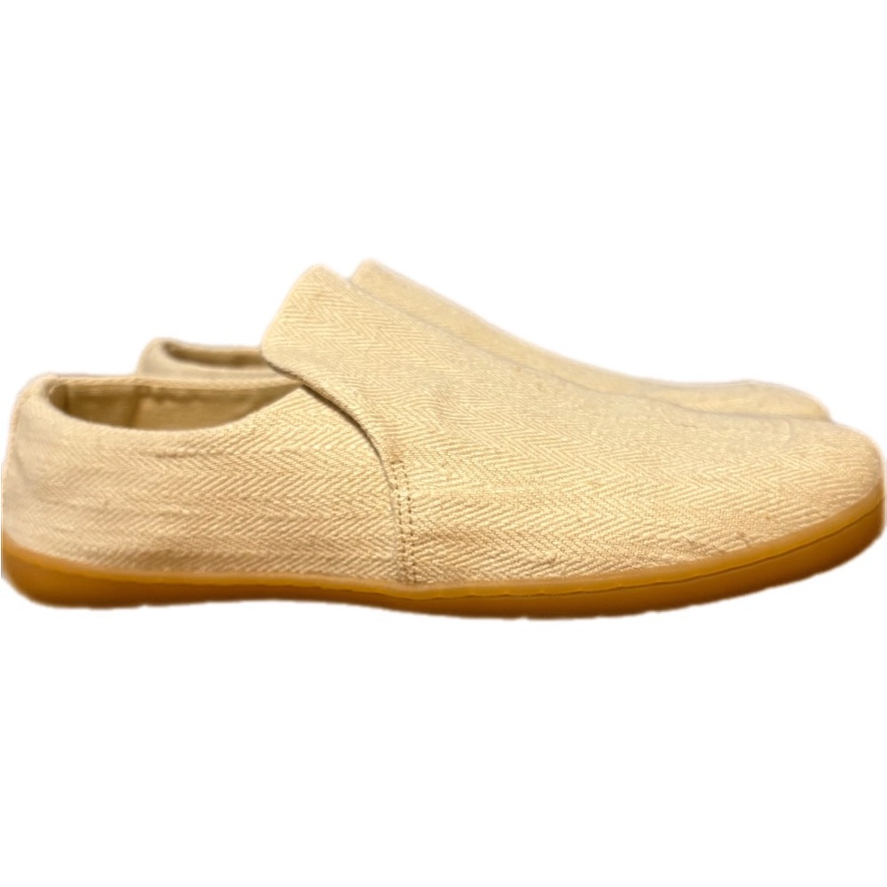 Mukishoes Elegant Cream Loafers for Women - Picture 3 of 6